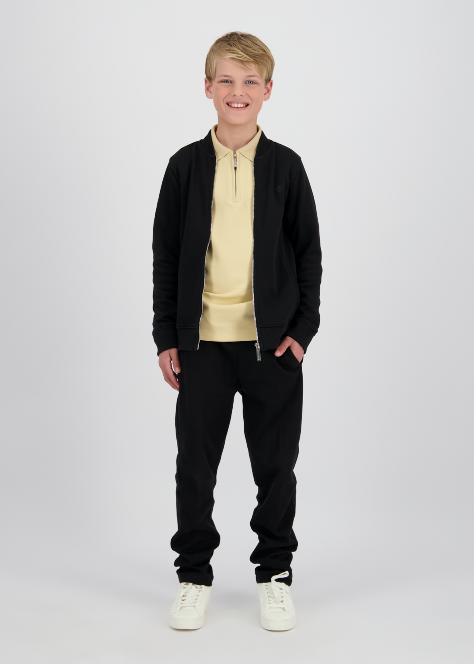 Raizzed Sique Deep Black