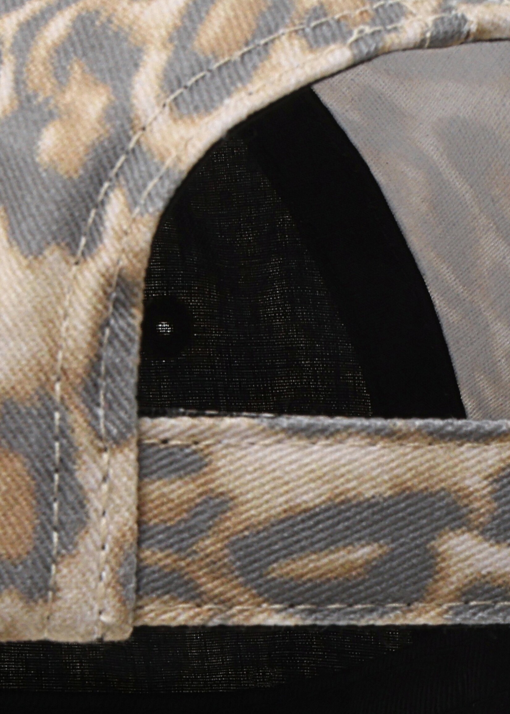 Daily 7 Cap Allover Print Latte Sand