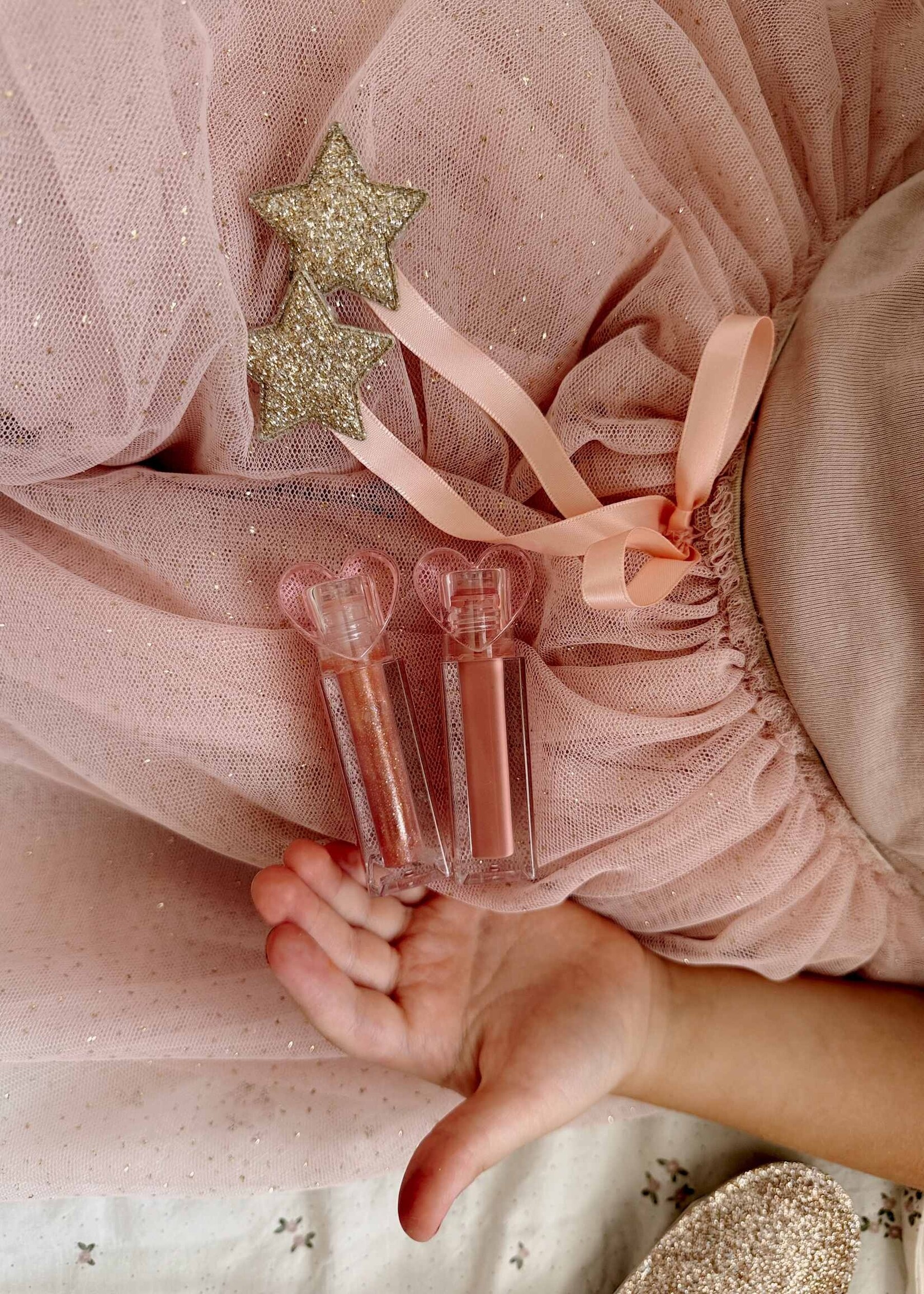 Mrs Ertha Lip Gloss Nude Pink - Strawberrie Flavor