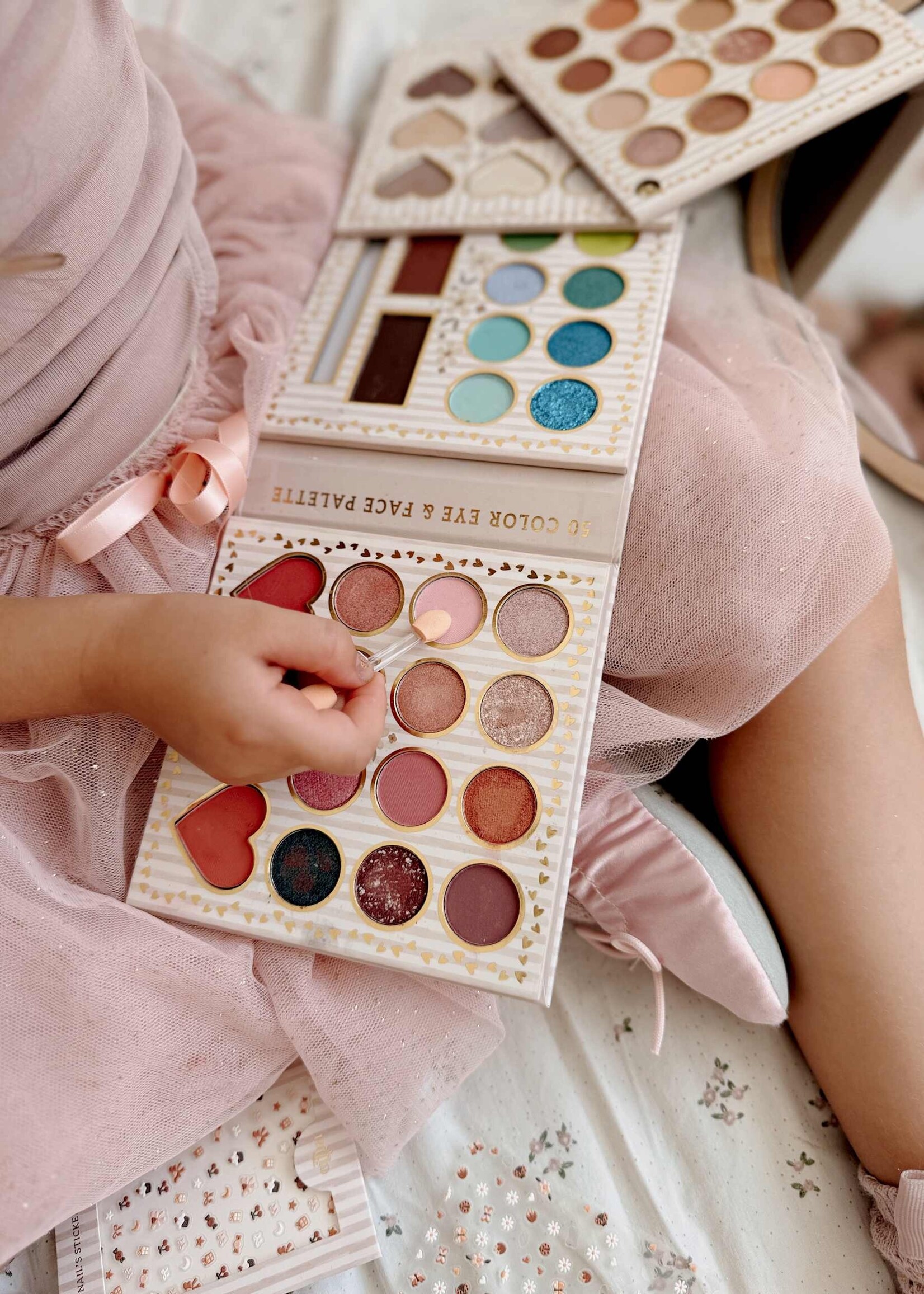 Mrs Ertha Mon Chérie - My First Make Up