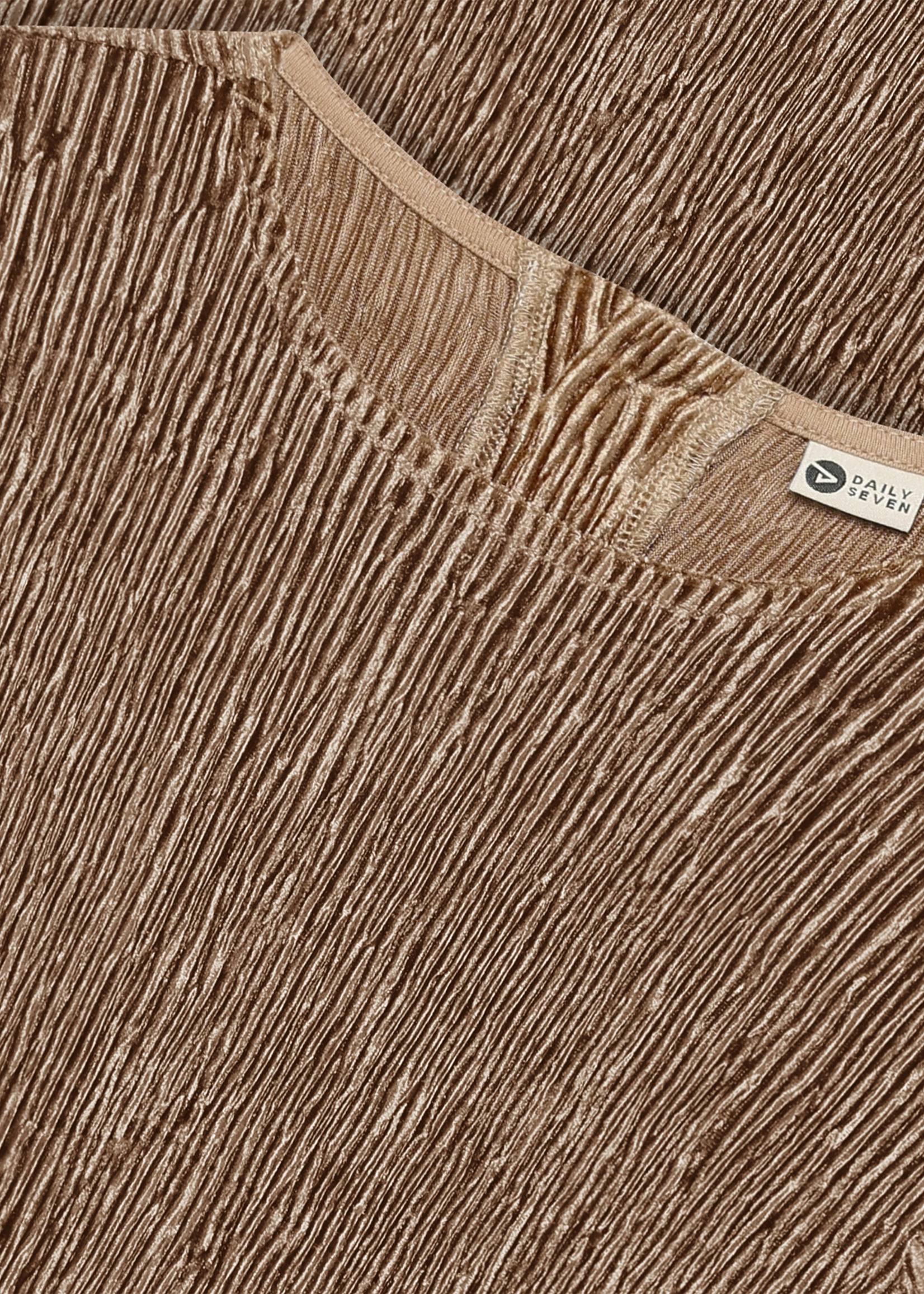 Daily 7 T-shirt Longsleeve Velvet Affogat