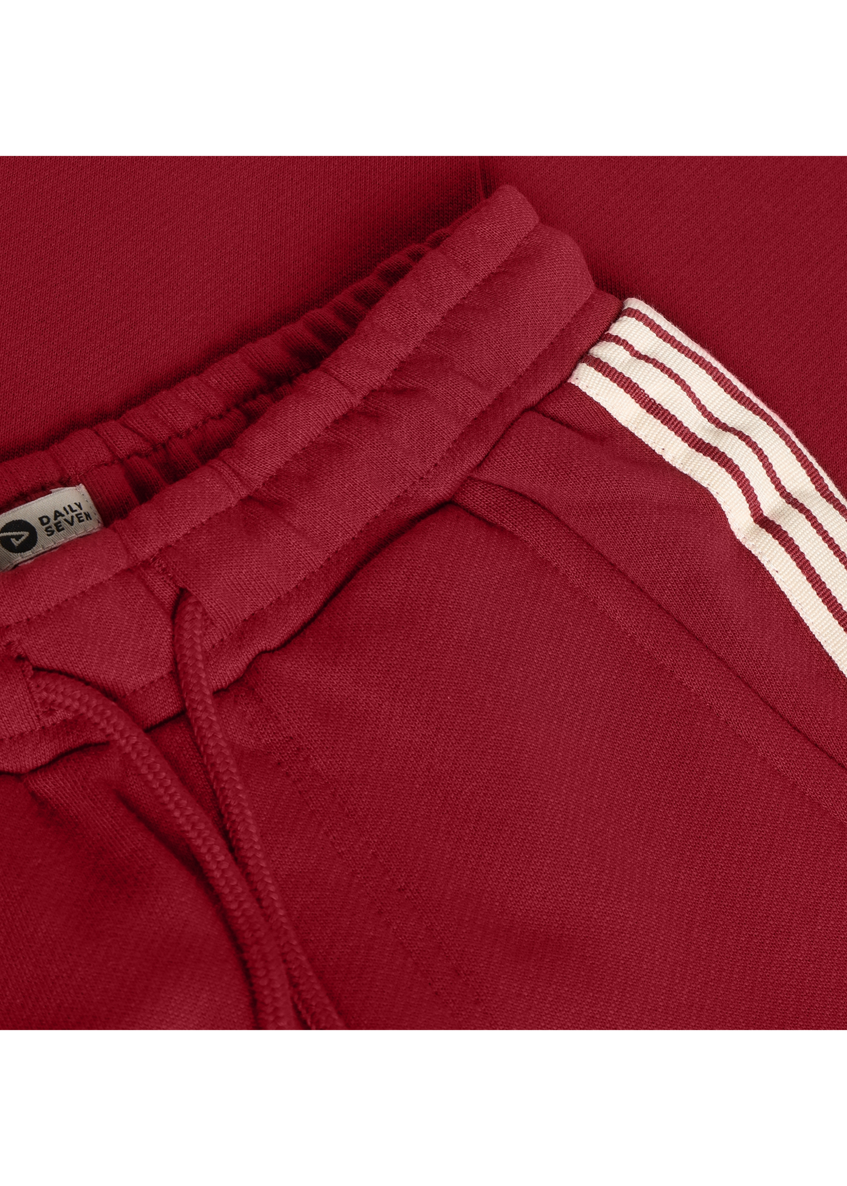 Daily 7 Wide Fit Structure Rythmic Red