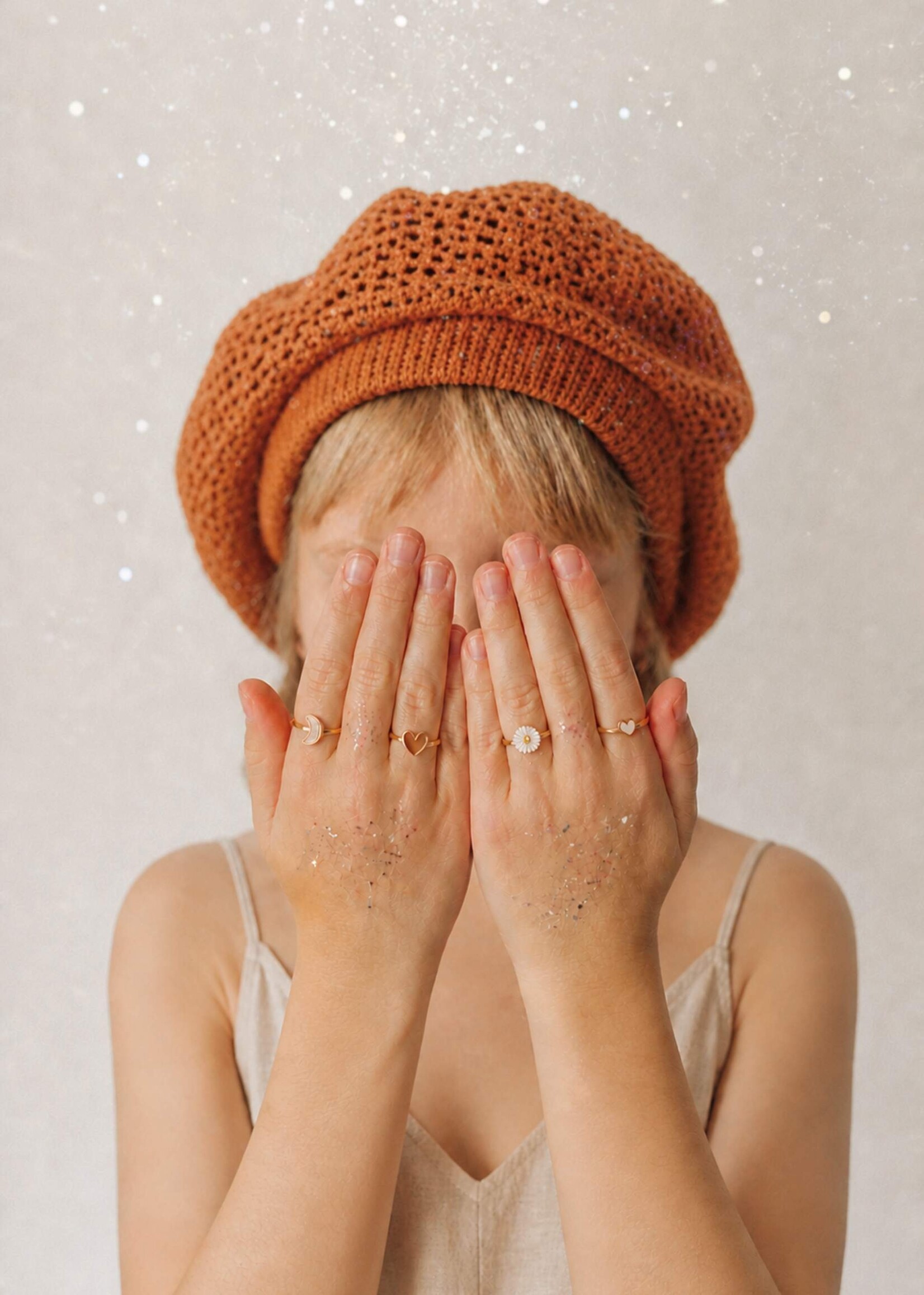 Mrs Ertha Spin Rings | Golden Daisy
