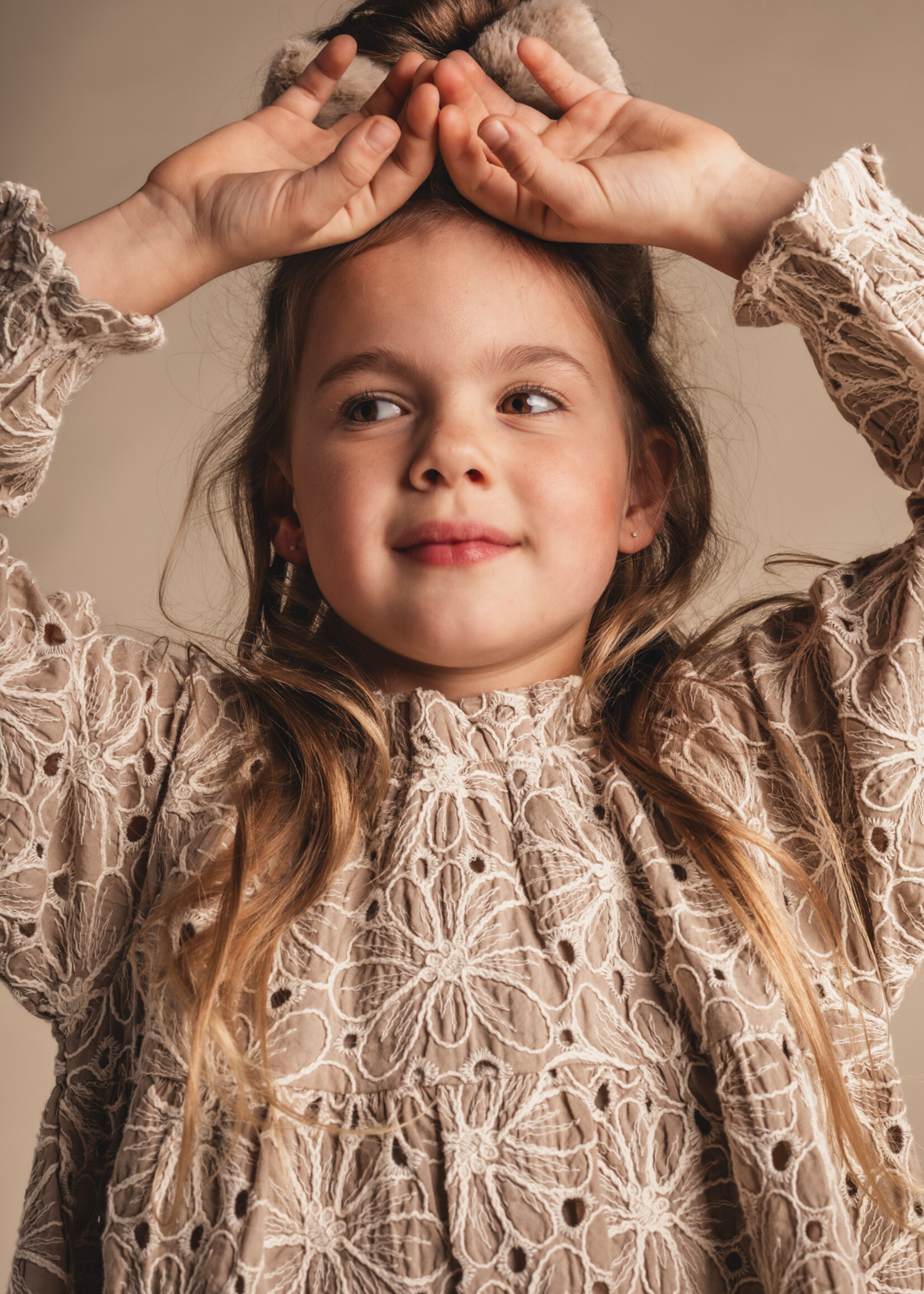 Baje Studio Chiara Taupe light