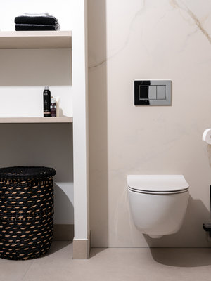 Grote badkamertegels