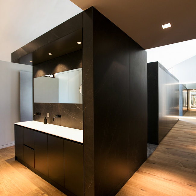 Slaap/badkamer met Marble Black