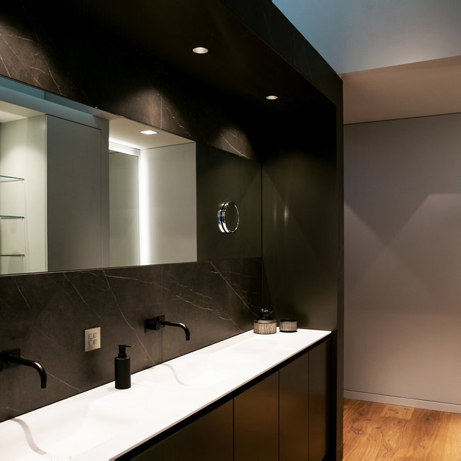 Slaap/badkamer met Marble Black