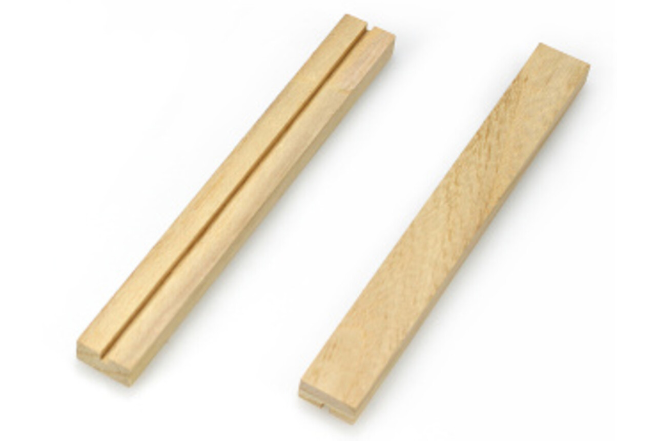 Houten latje voor Kieler en Imgut
