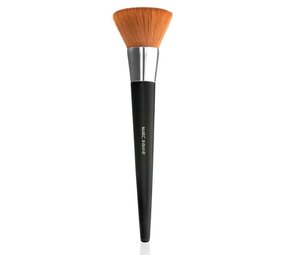 Marc Inbane Marc Inbane powder brush Marc Inbane Marc Inbane powder brush