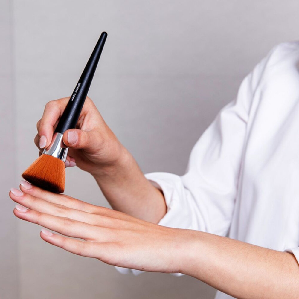 Marc Inbane Marc Inbane powder brush Marc Inbane Marc Inbane powder brush