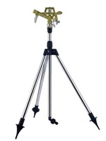 Ceruzo Zwenksproeier op Standaard - Driepoot Sectorsproeier