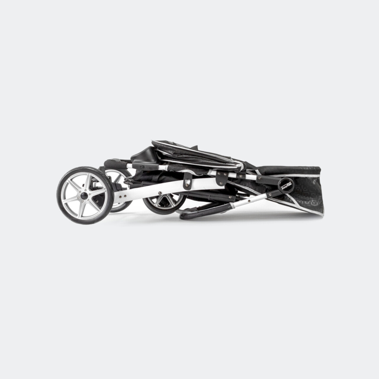 Innopet InnoPet Buggy Monaco (met regencover) Innopet InnoPet Buggy Monaco (met regencover)