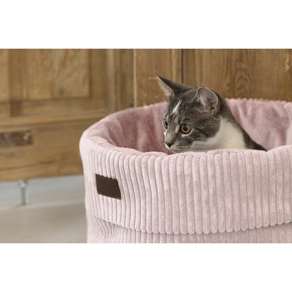 Designed by Lotte Designed by Lotte Kattenmand Ribbed Roze