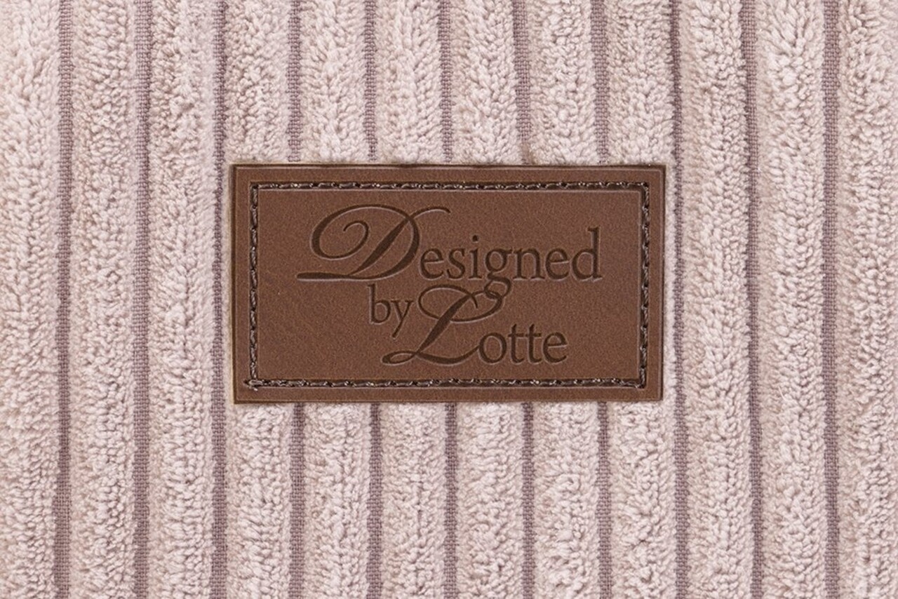 Designed by Lotte Designed by Lotte Kattenmand Ribbed Roze