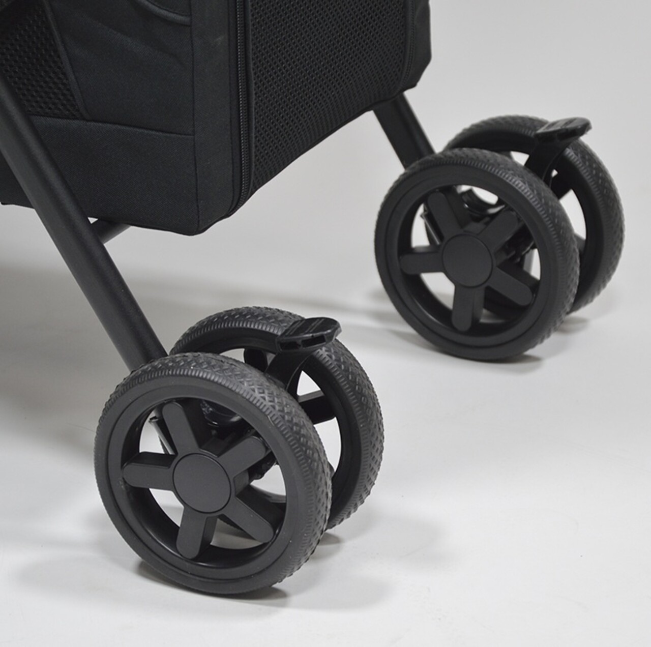 Animal Boulevard Animal Boulevard Classic On The Go Buggy Florio Zwart (Dubbel dekker) Animal Boulevard Animal Boulevard Classic On The Go Buggy Florio Zwart (Dubbel dekker)