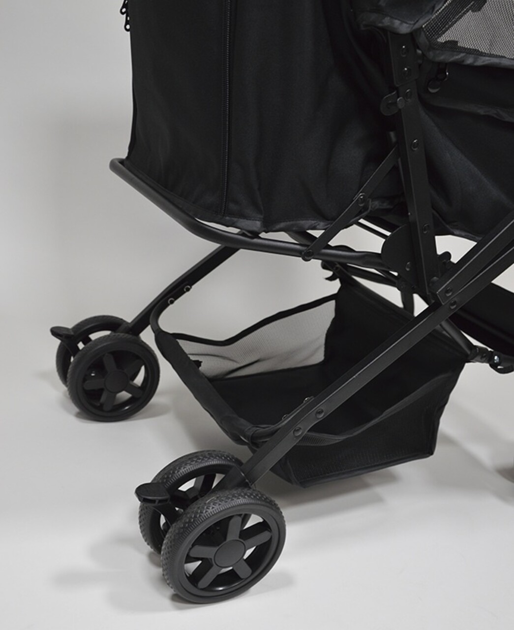 Animal Boulevard Animal Boulevard Classic On The Go Buggy Avento Zwart Animal Boulevard Animal Boulevard Classic On The Go Buggy Avento Zwart