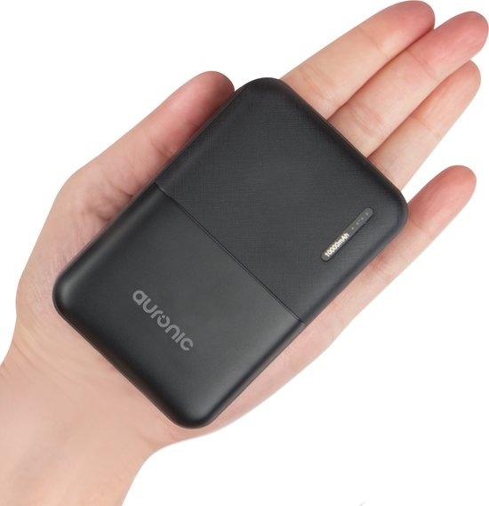 USB Powerbank günstig Kaufen-Auronic Powerbank - 10.000 mAh - 4 Anschlüsse - 2,4A USB/Micro-USB/USB-C - Inkl. Kabel - Schwarz. Auronic Powerbank - 10.000 mAh - 4 Anschlüsse - 2,4A USB/Micro-USB/USB-C - Inkl. Kabel - Schwarz <![CDATA[Die Auronic Powerbank mit 10.000 mAh läd