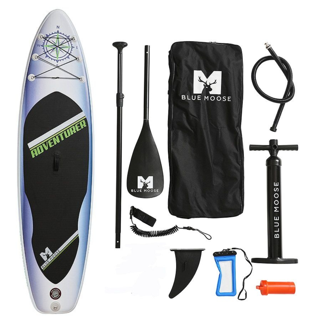 Allen günstig Kaufen-Blue Moose SUP-board Adventurer - Aufblasbar - 320 cm - Max. 180 kg. Blue Moose SUP-board Adventurer - Aufblasbar - 320 cm - Max. 180 kg <![CDATA[Das Board für alle Surfer, in allen Situationen!   Er ist so konzipiert, dass er sanft über stilles Wasser