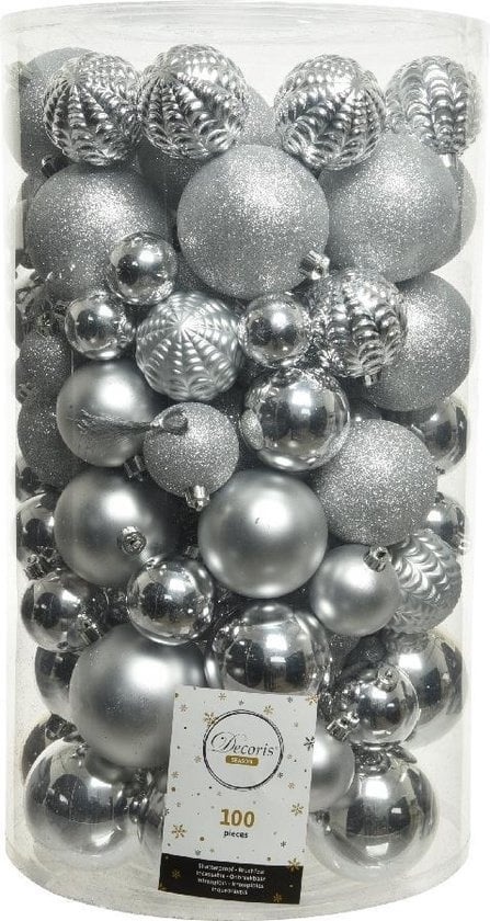 in Kunststoff günstig Kaufen-Decoris Weihnachtskugelset 100 Stück aus Kunststoff silber. Decoris Weihnachtskugelset 100 Stück aus Kunststoff silber <![CDATA[Großes Weihnachtskugel-Set mit 100 Kugeln in verschiedenen Größen und Ausführungen. Inhalt: 8cm Kugeln: 13 x glä