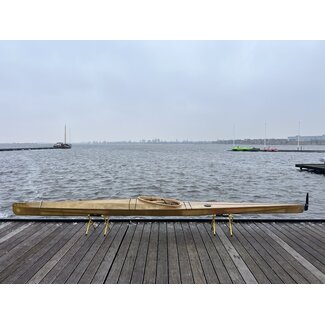 Skin on Frame, met roer