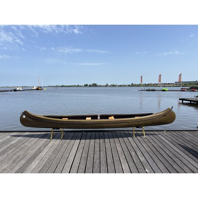 Gatz Mohawk 525, GFK, 4 houten banken (Kanokoopje)