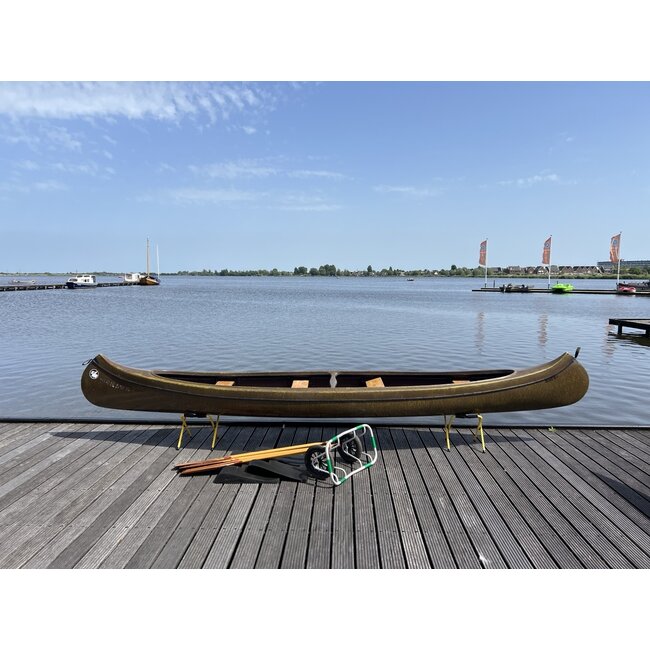 Gatz Mohawk 525, GFK, 4 houten banken (Kanokoopje)
