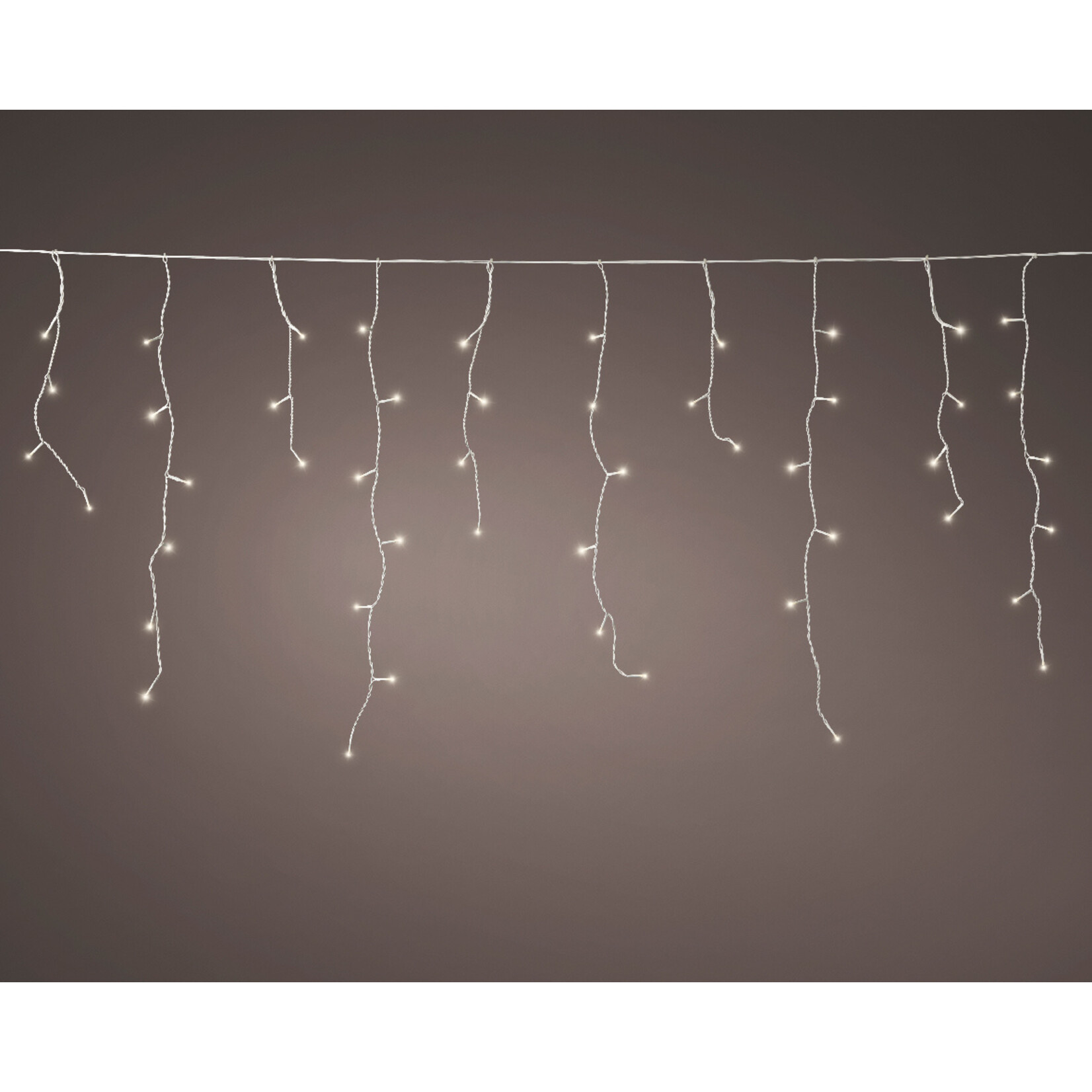 kaemingk LEDs connect icicle lights