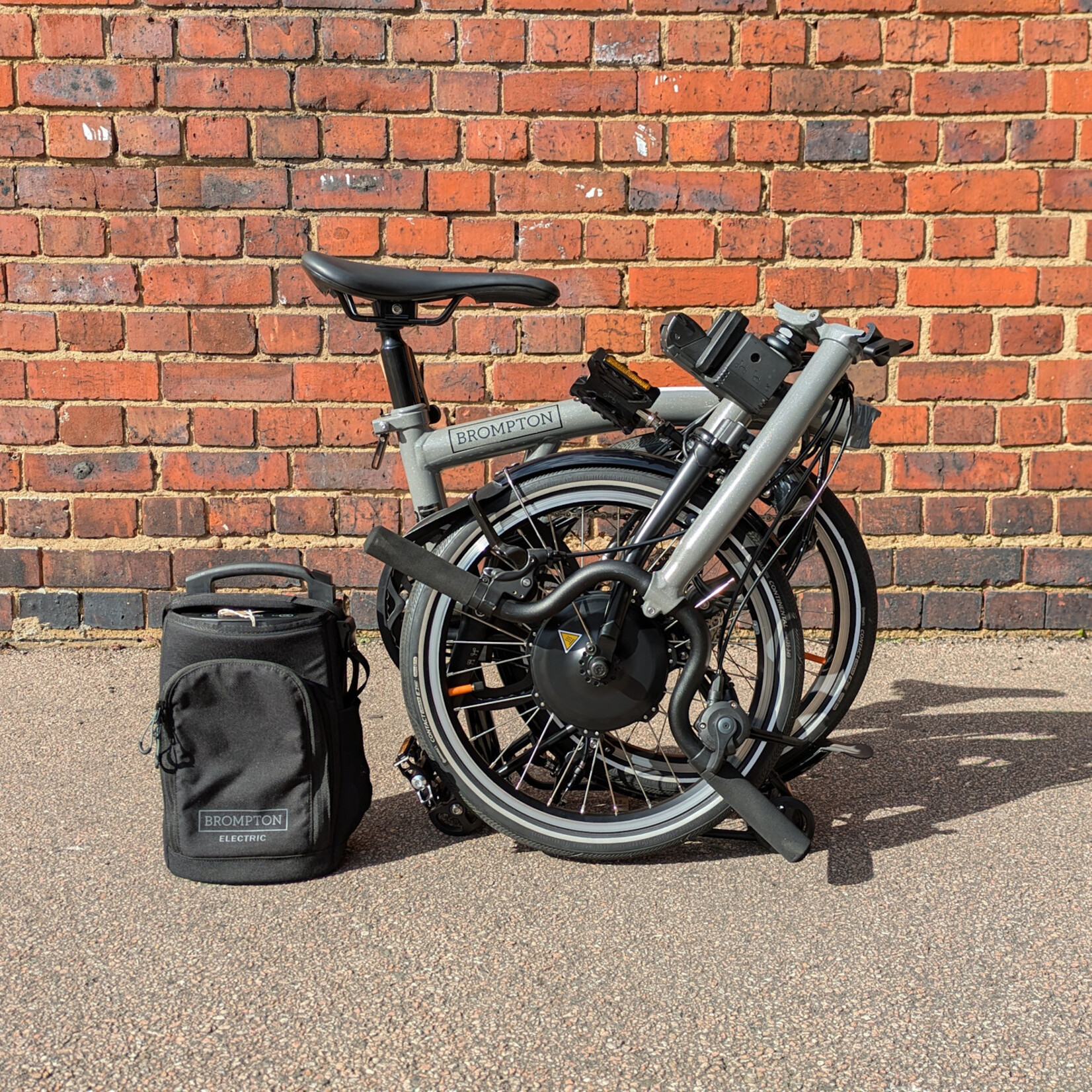 Brompton EX-DEMO Electric P Line 4 Speed Mid with Roller Rack Storm Grey Metallic