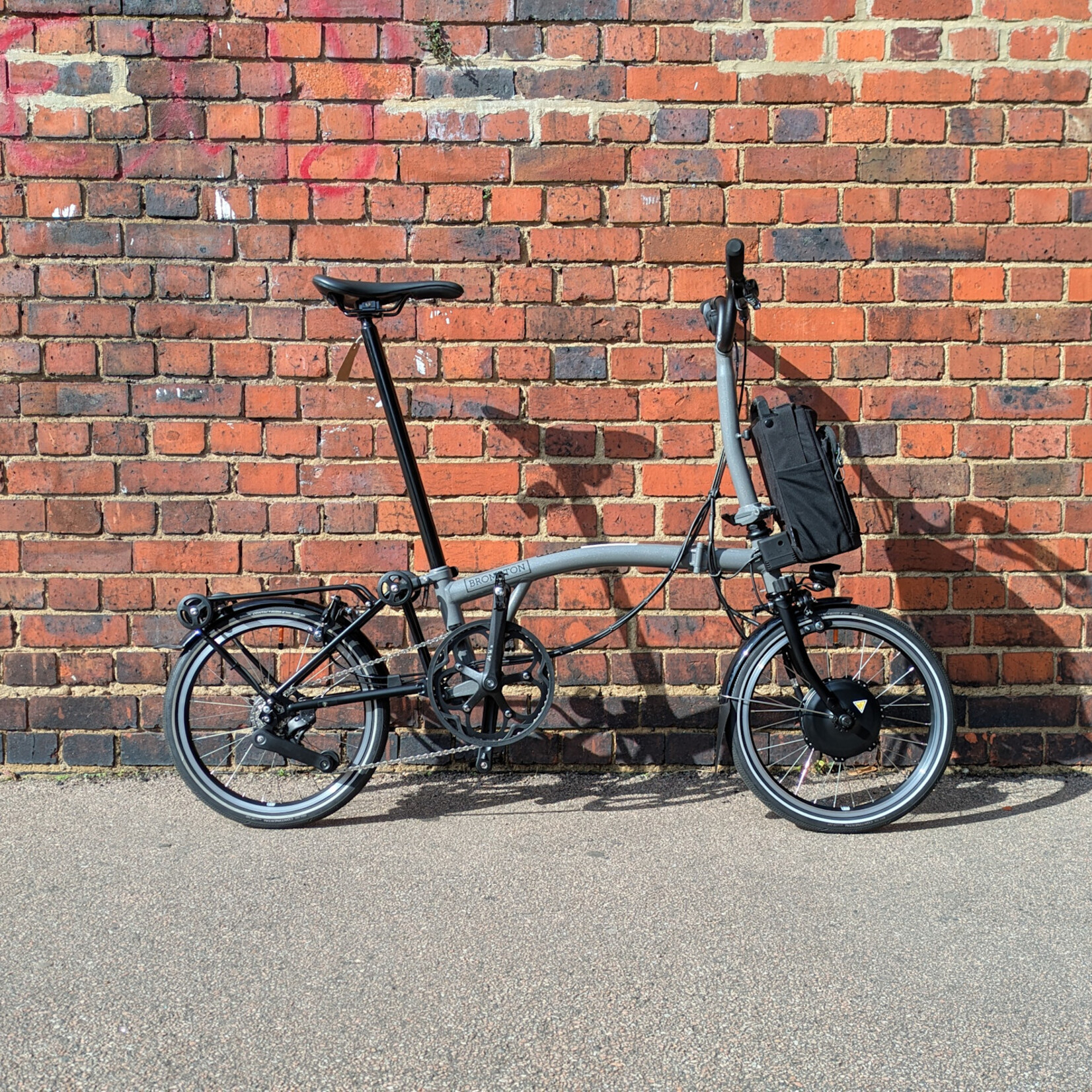 Brompton EX-DEMO Electric P Line 4 Speed Mid with Roller Rack Storm Grey Metallic