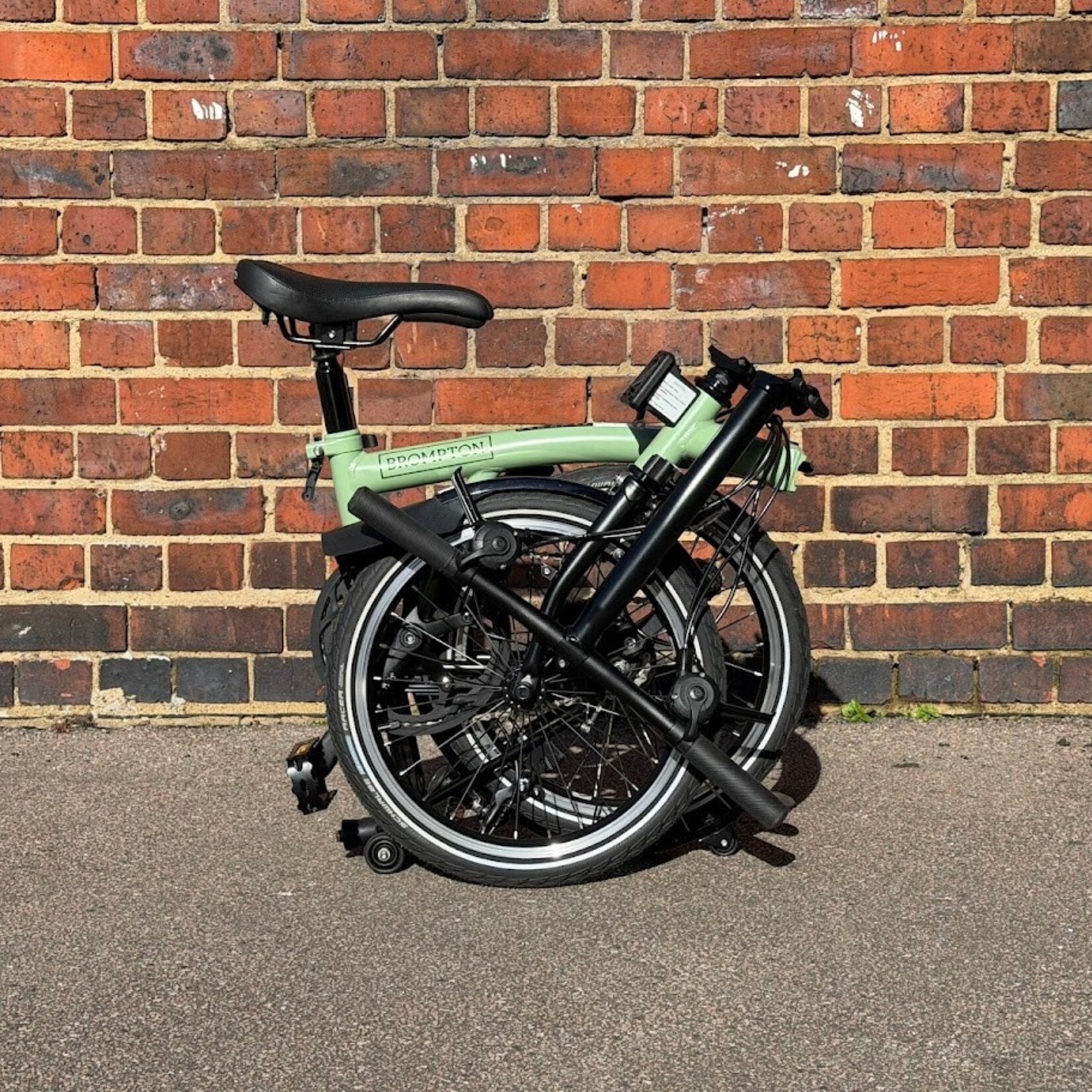 Brompton EX-DEMO C Line 6 Speed Low Folding Bike - Matcha Green and Black