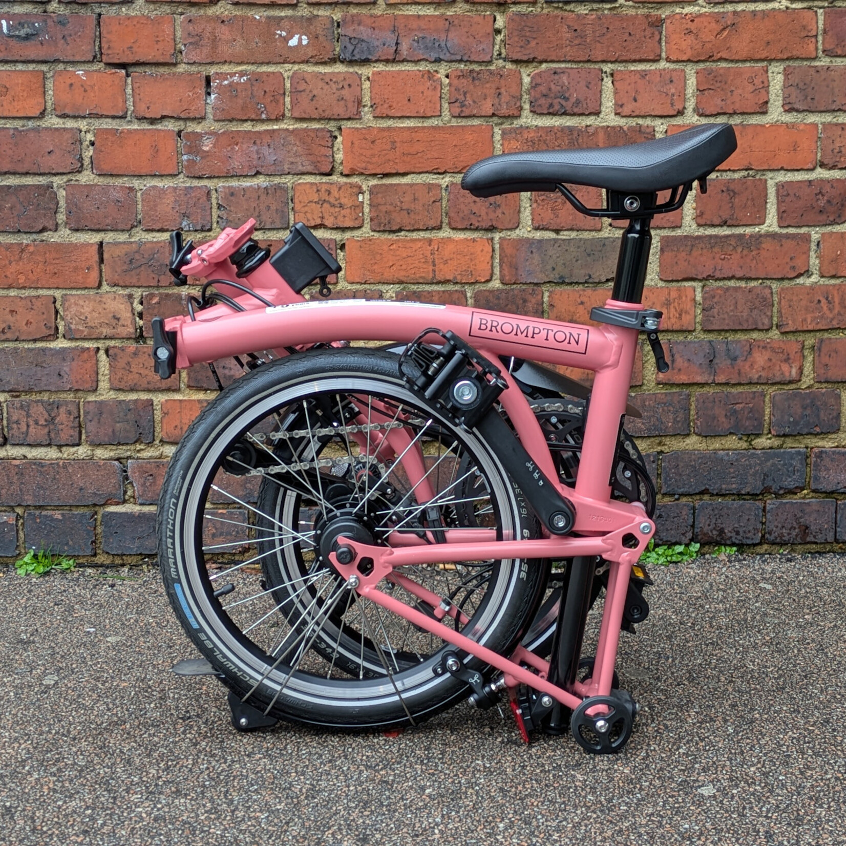 Brompton EX-DEMO C Line 12 Speed Mid Folding Bike - Flamingo Pink