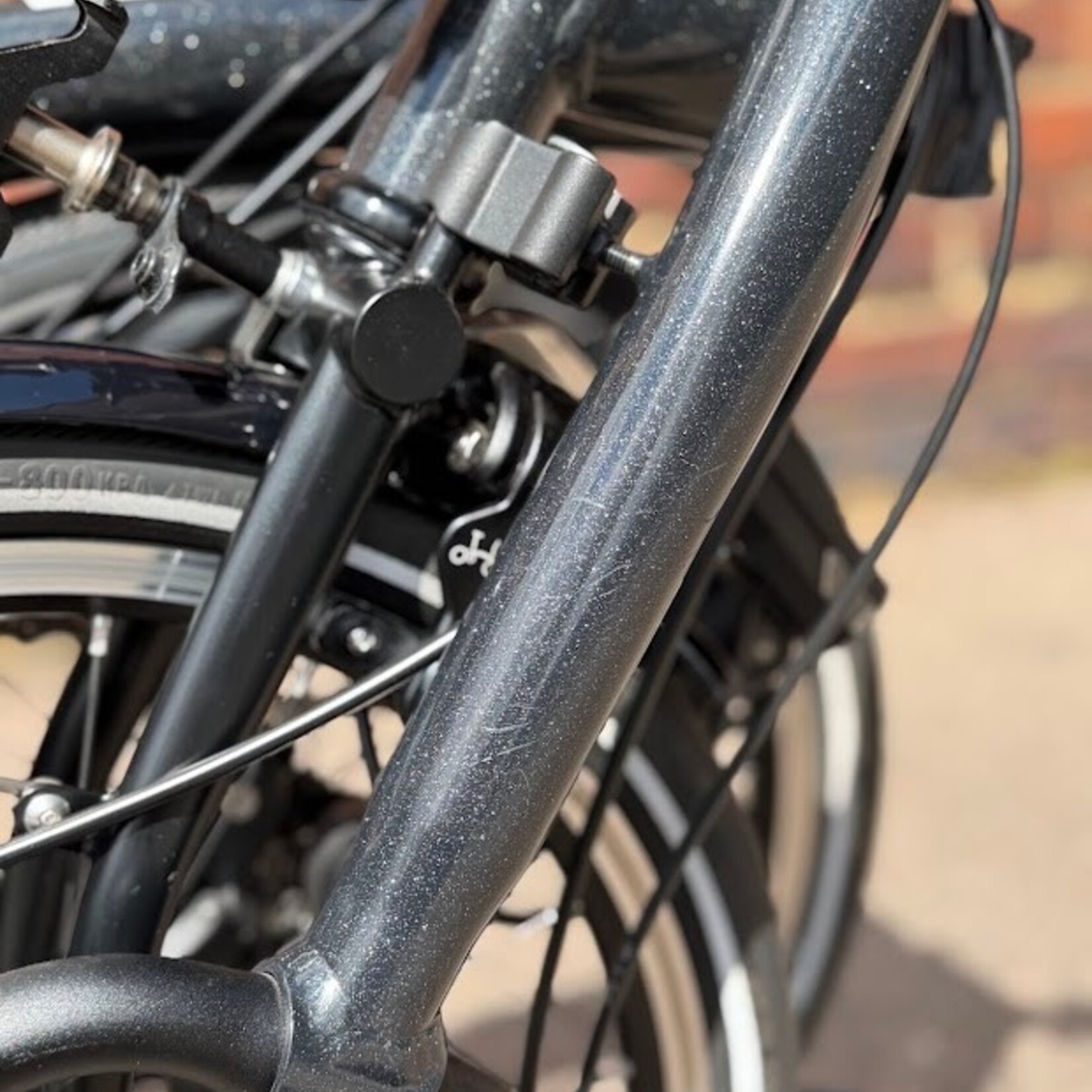 Brompton Ex-DEMO P Line 4 Speed Mid with Roller Rack - Midnight Black Metallic