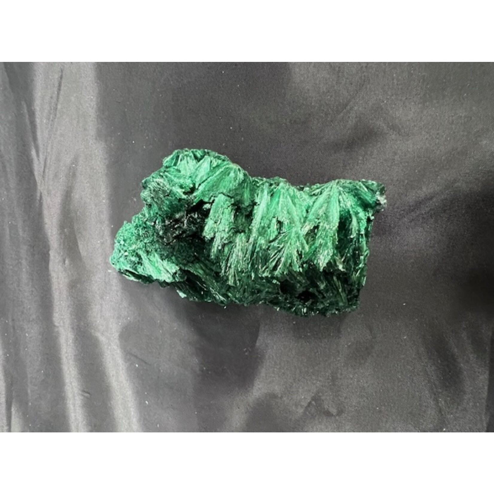 Malachiet naaldvormig Congo - Ruw 0.146 kg (AA kwaliteit)