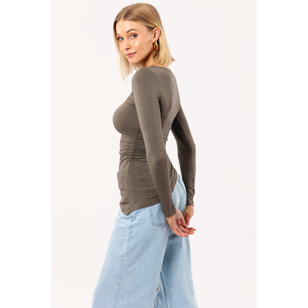 Lani Gesmokte Top | Dark Taupe