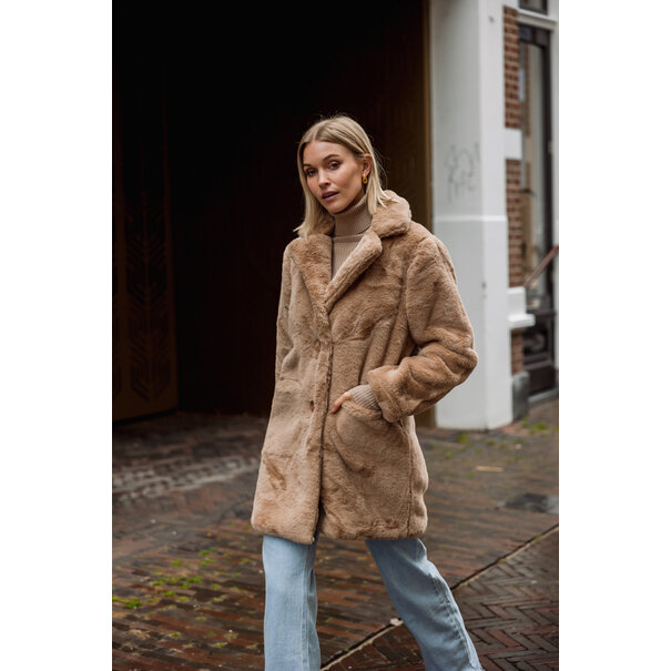 Florine imitatie bontjas | Camel