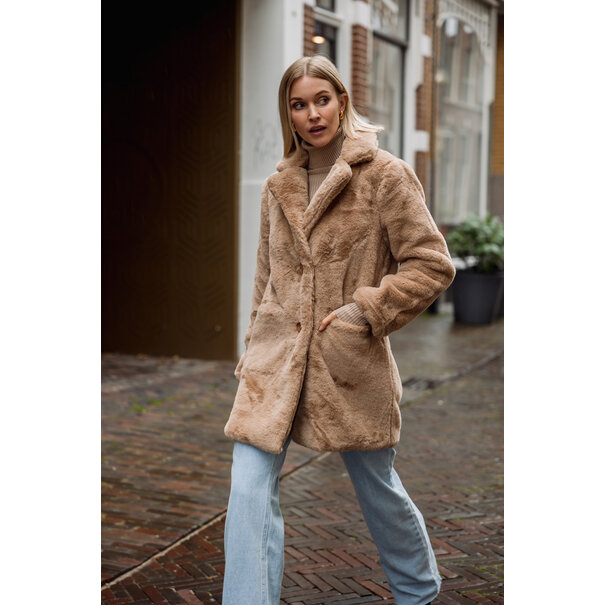Florine imitatie bontjas | Camel