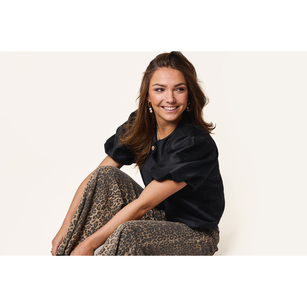 Mae top met pofmouw | Zwart