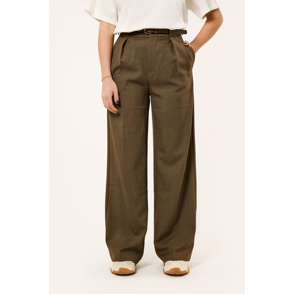 Classy pantalon met riem | Bruin