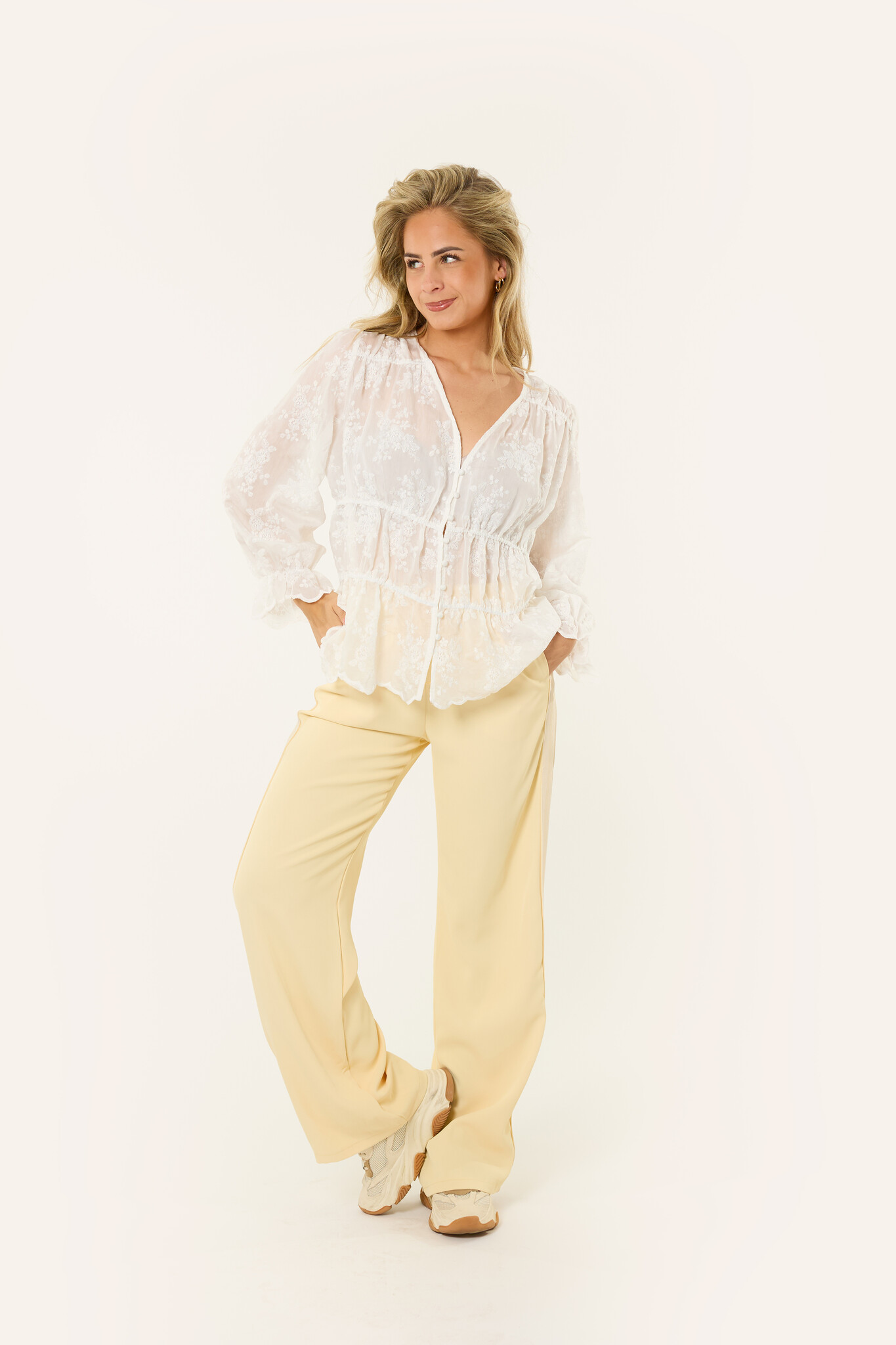 Nina broderie blouse | Wit