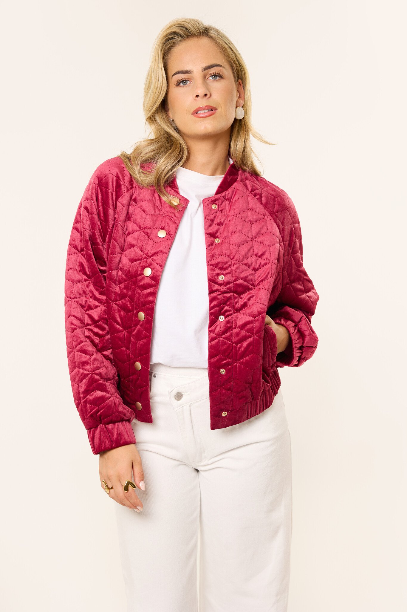 Carrie velvet bomber | Cherry red