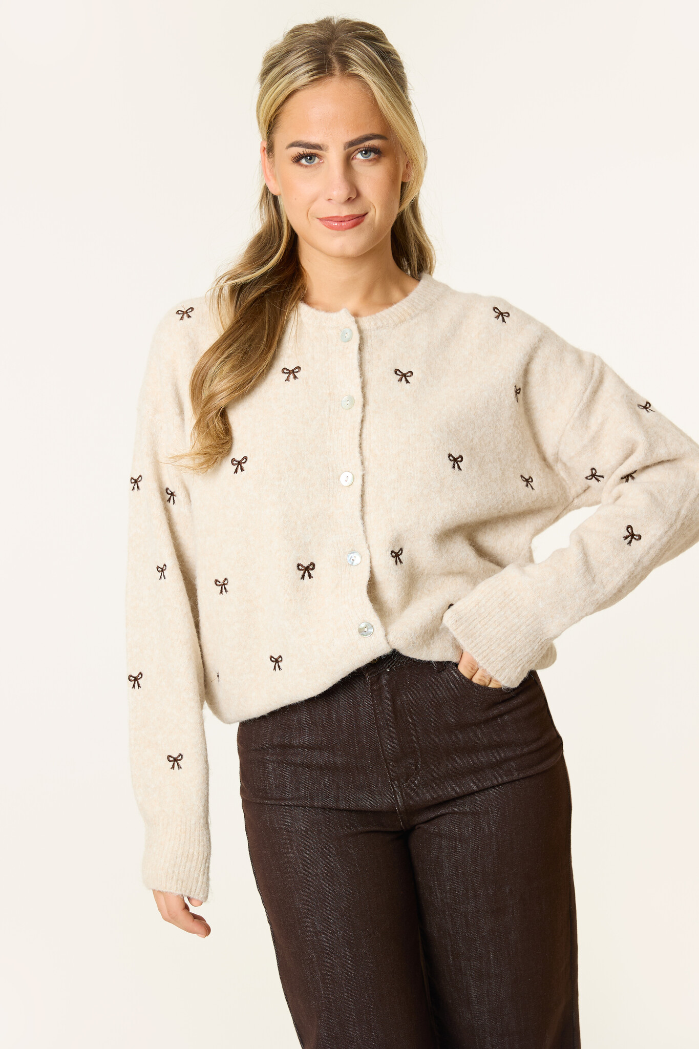 Maud vest met strikjes | Beige