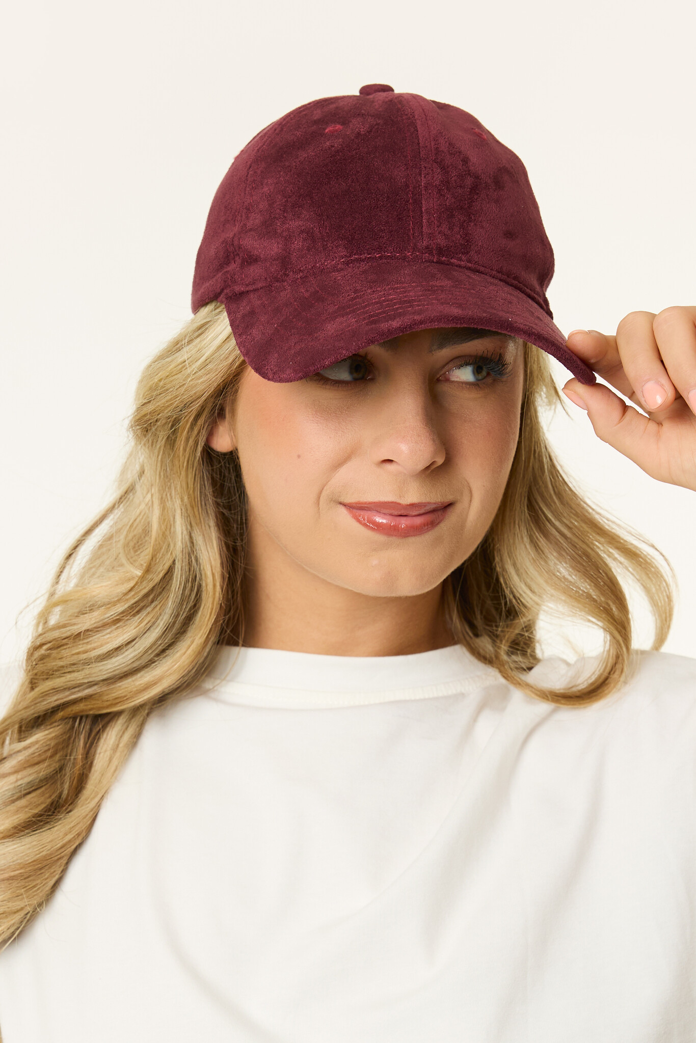 Gwen pet | Cherry red