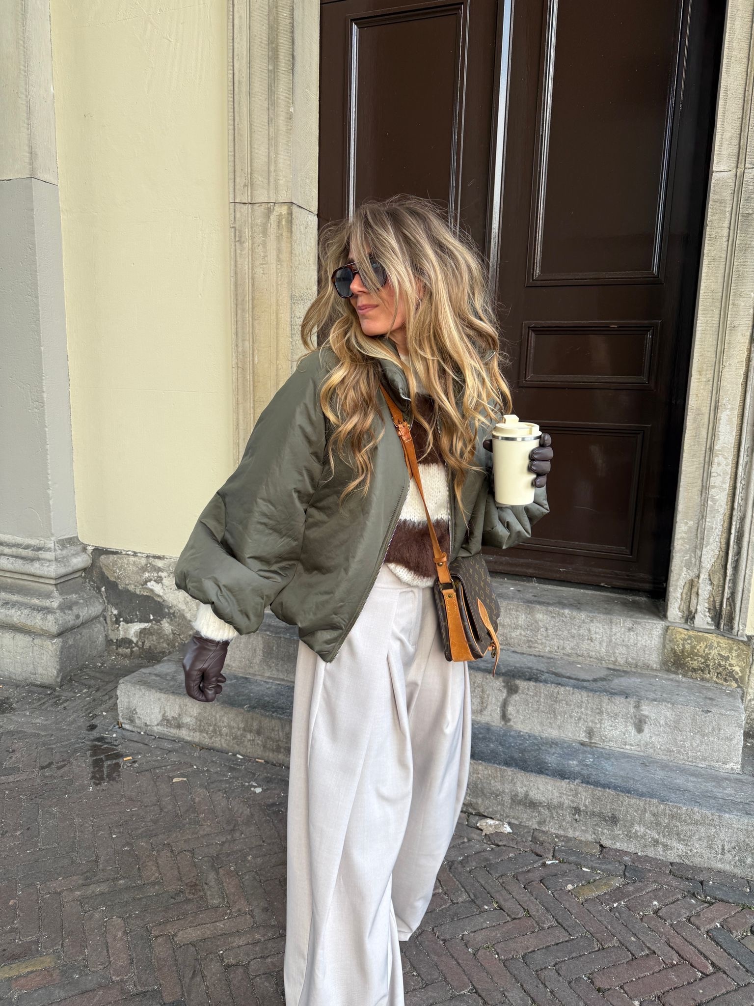 Bo korte pufferjas | Khaki (PRE-ORDER)