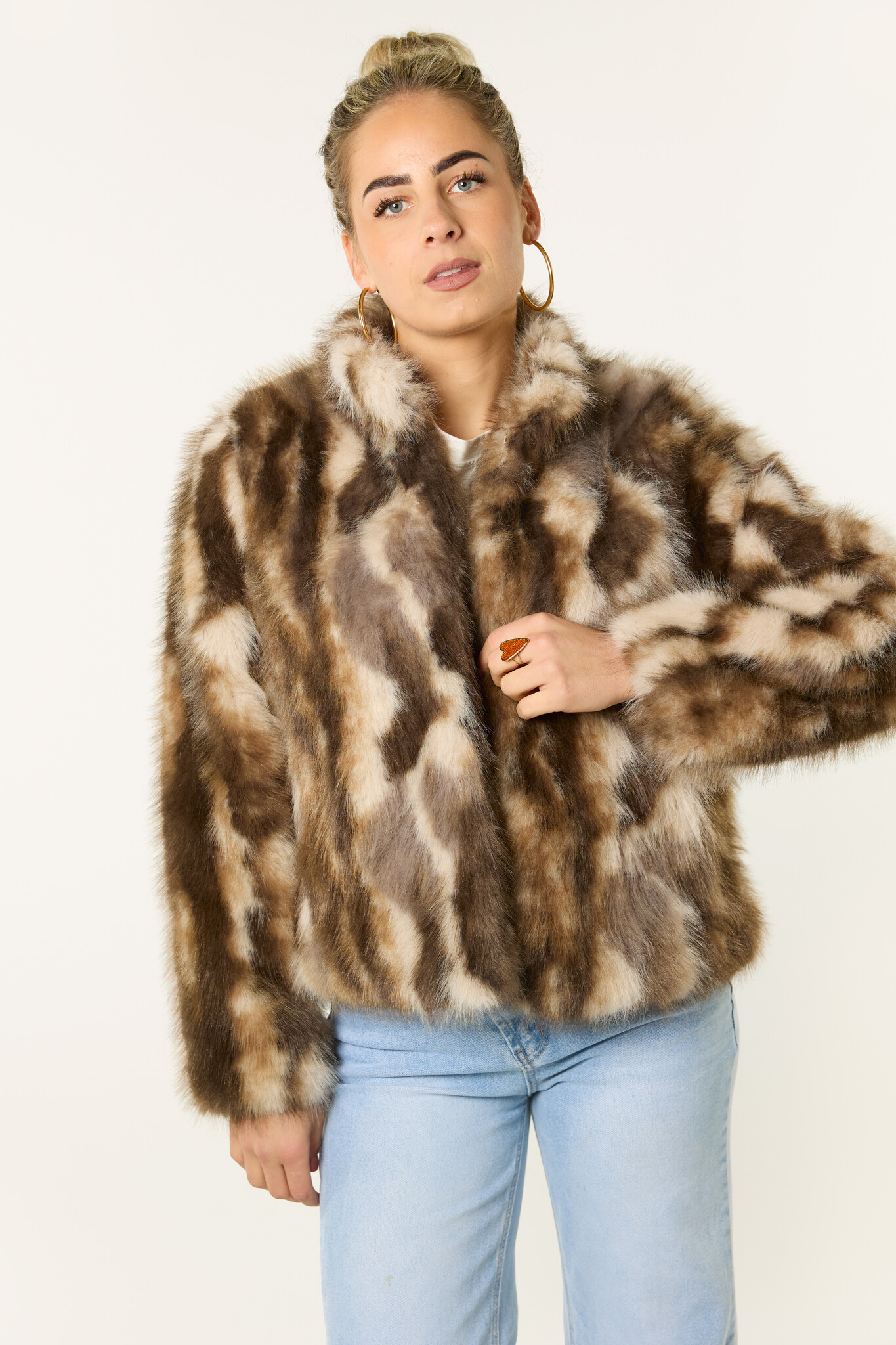 Lizzie fluffy jas | Bruin/beige