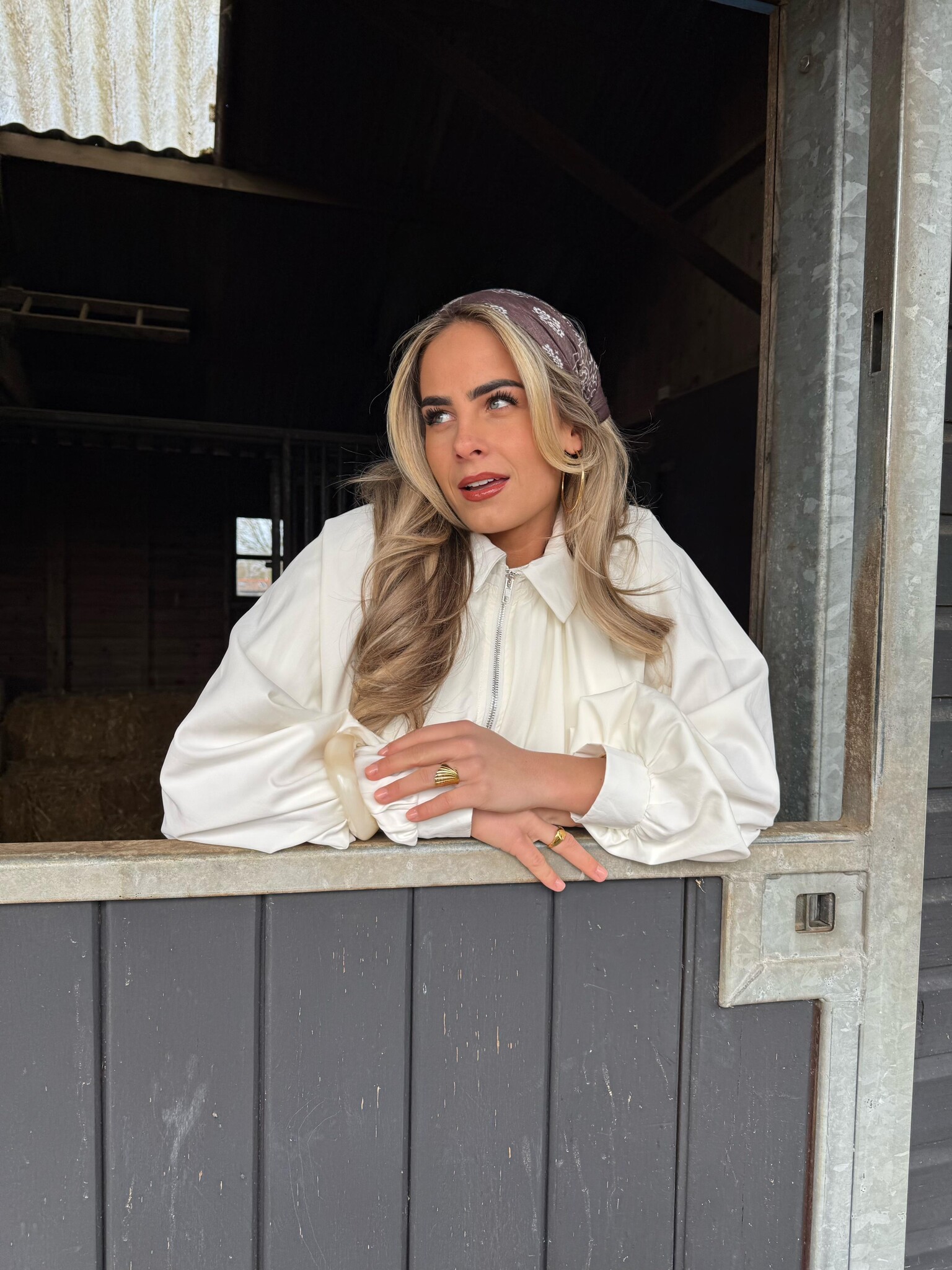 Sjaaltje met paisley print | Bruin/wit