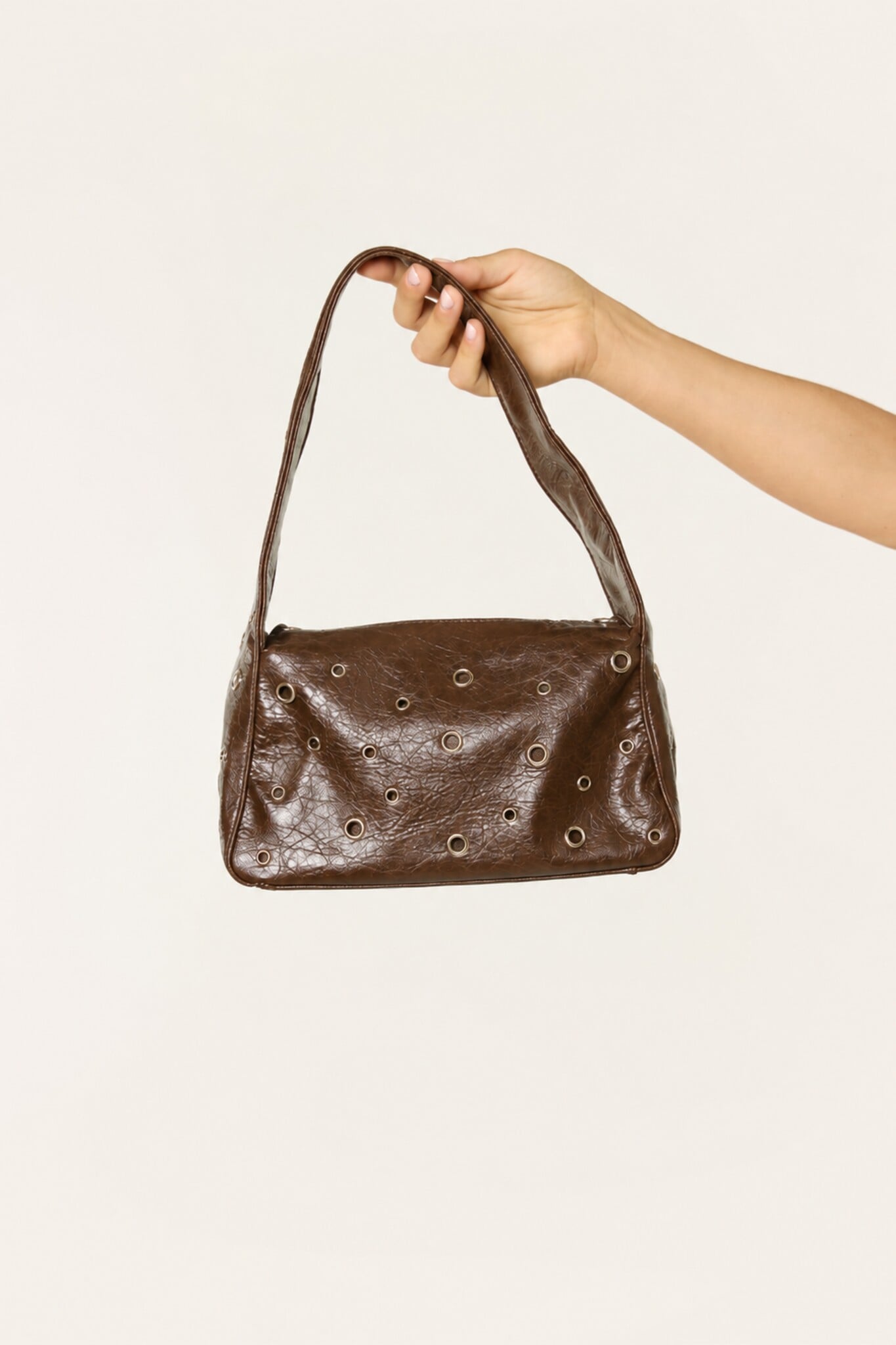 Schoudertas met studs | Bruin
