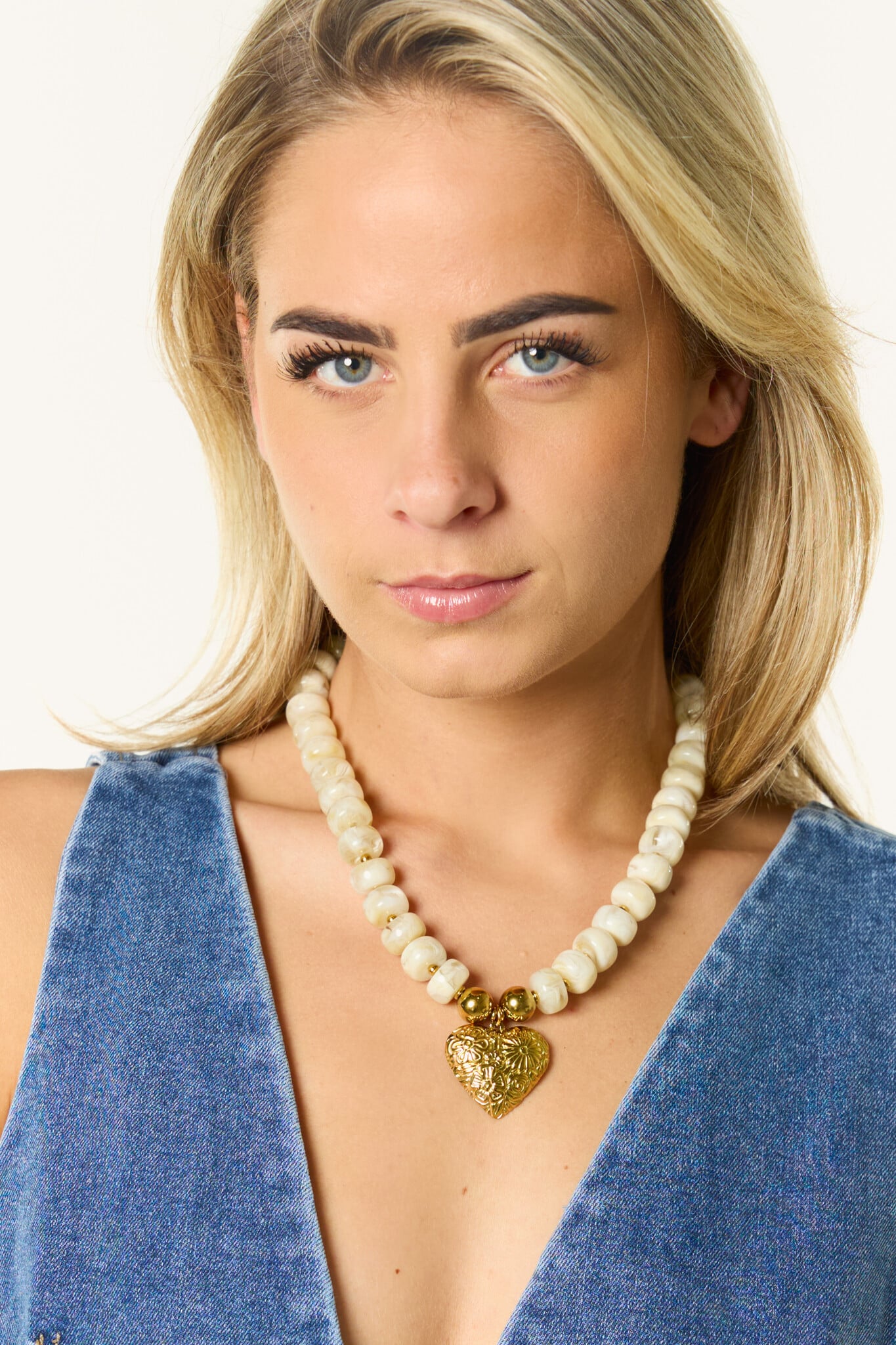 Kralenketting met gouden hart | Off white