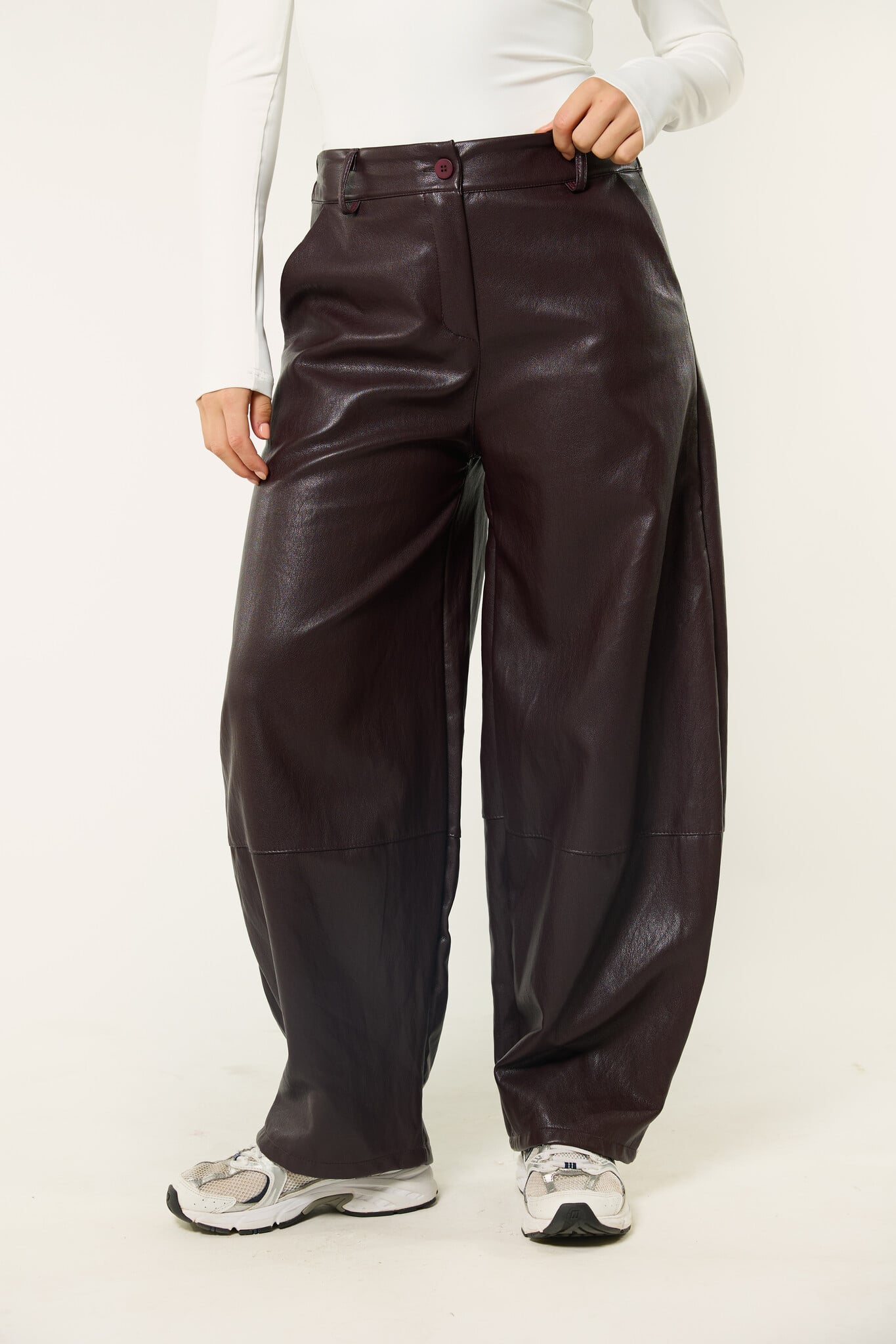 Riri leatherlook balloon broek | Bruin