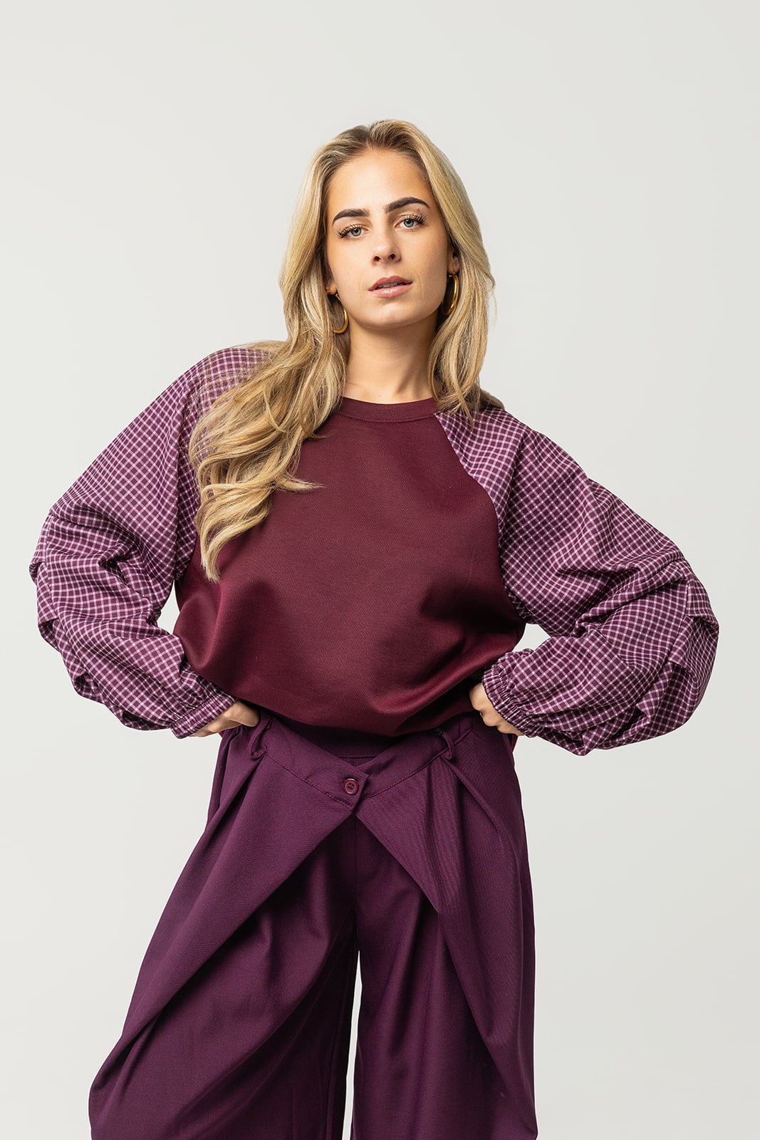 Kaylee trui met ruitjes mouw | Burgundy