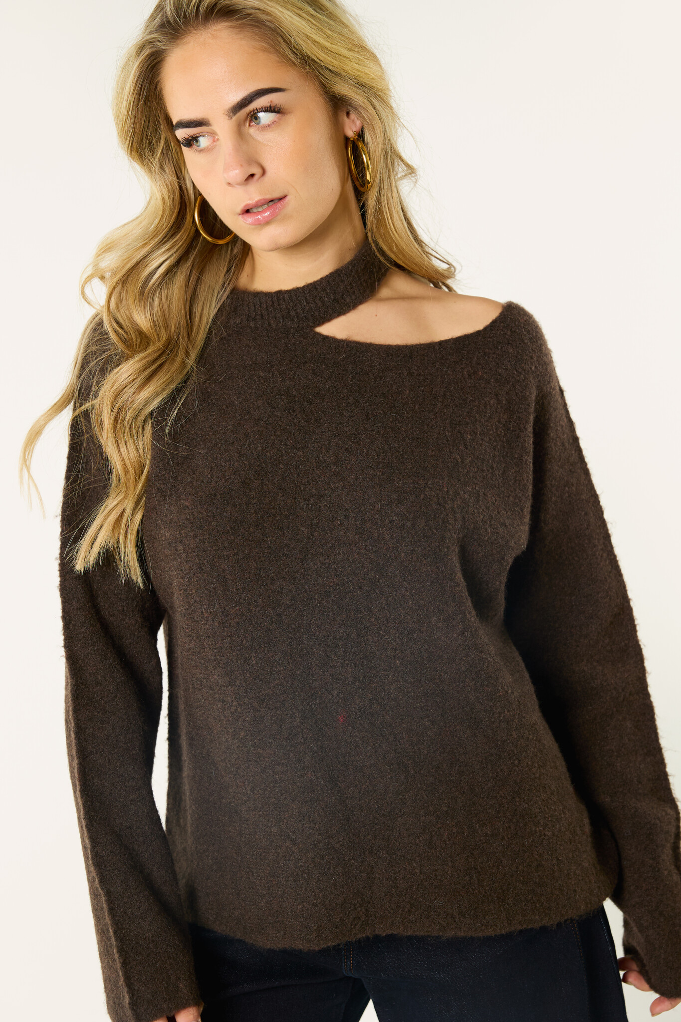 Olivia one shoulder trui | Bruin